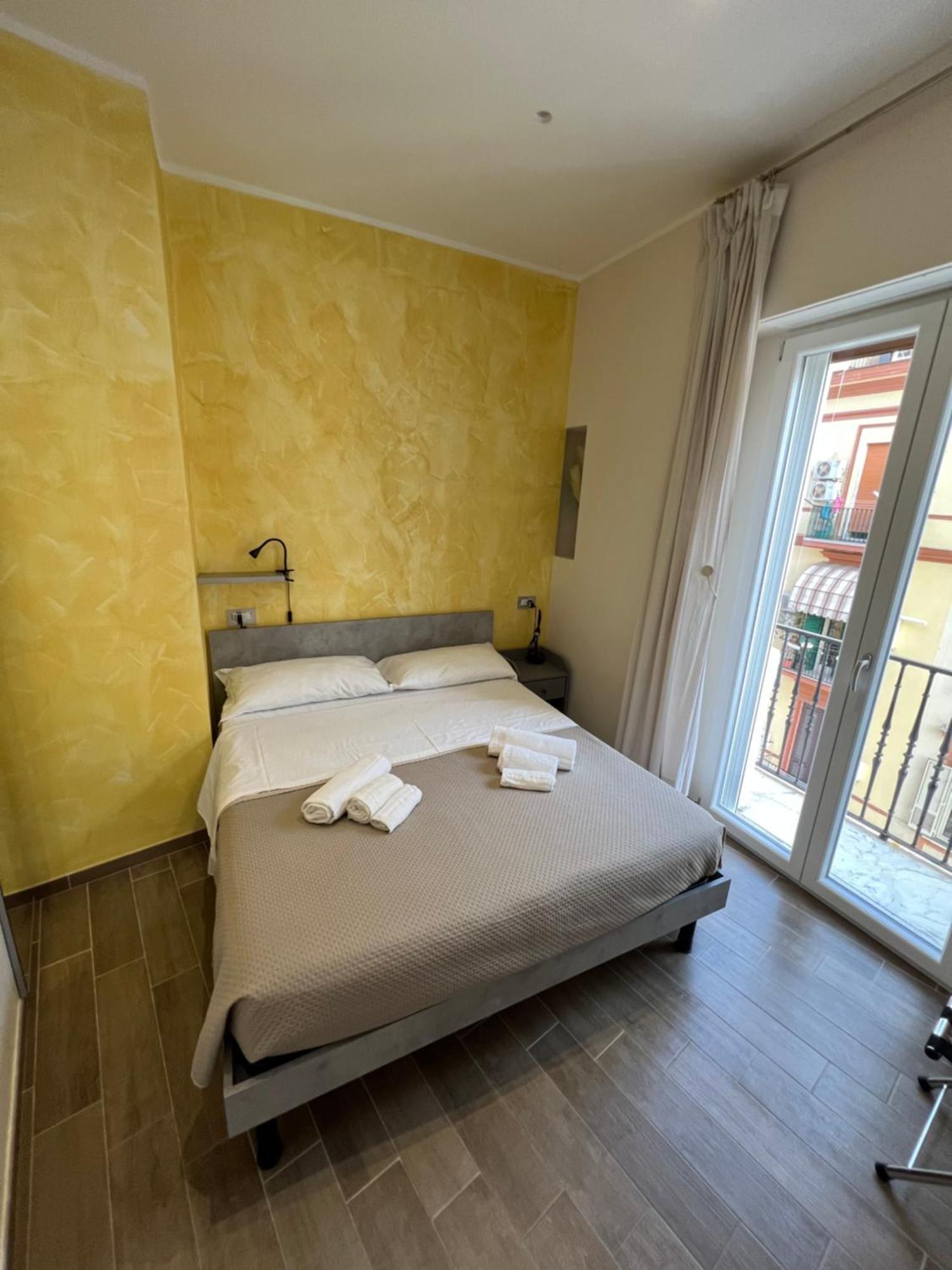 Metropolis Home Неаполь Екстер'єр фото